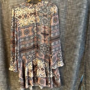 Paisley blush dress. Brand: Parker; Size: L